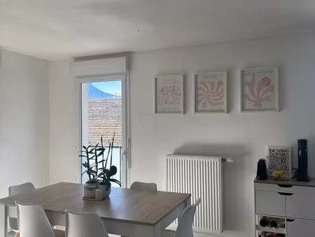 t3 / st egrève / 63 m2 / calme / vu / pont de vence