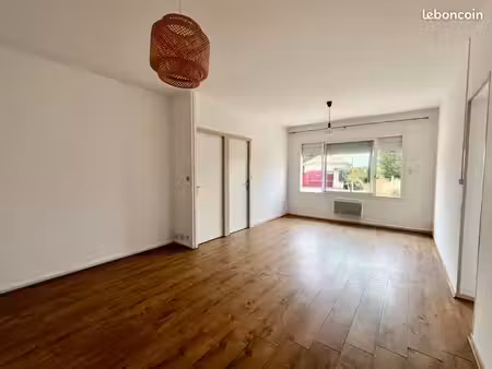 maison 2 pièces 75 m²
