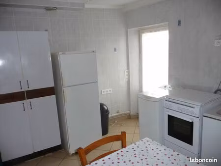 apparttement meublé t1de 29m  t3 pieces  calme belle vue privas