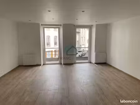 appartement 3 pièces 75 m²