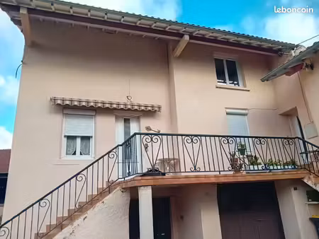 location maison de bourg