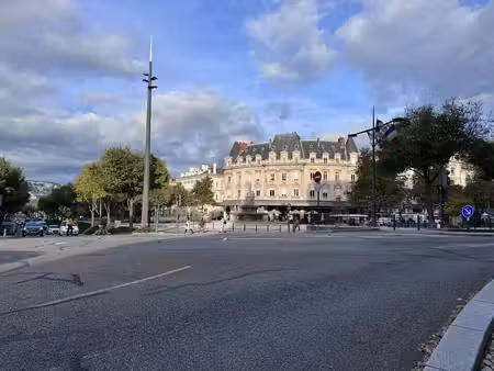 local commercial à louer