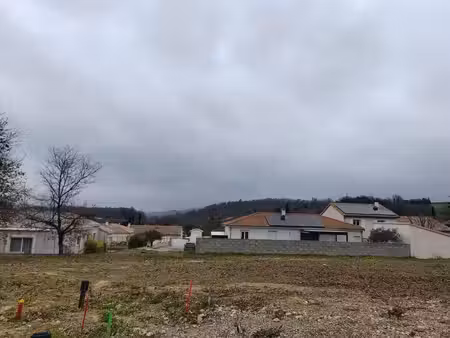 terrain constructible viabilisé à vendre