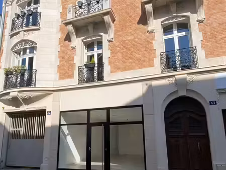 local commercial à louer