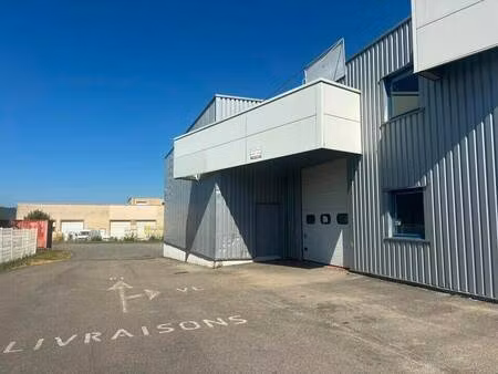 local d'activités à louer