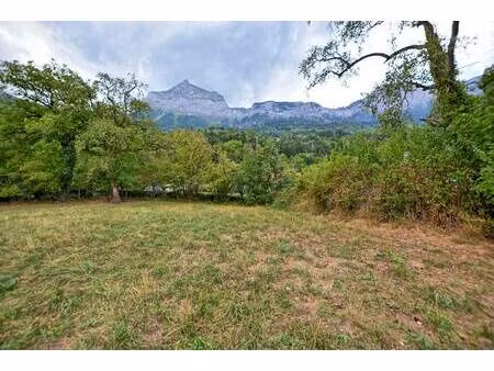 terrain constructible viabilisé à vendre