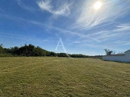 terrain constructible viabilisé à vendre