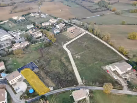 terrain constructible viabilisé à vendre