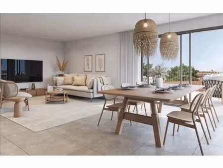 vente appartement 4 pièces 86 m² à frejus (83600)  474 750 €