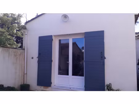 location appartement 2 pièces 49 m² à châteauneuf-de-gadagne (84470)