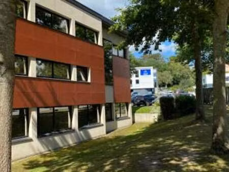 vente bureaux et commerces à quimper frugy - locmaria - kernoter (29000) : à vendre / 200m