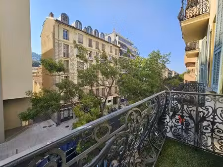 3p lumineux avec balcons - emplacement prisé boulevard riquier proche port.