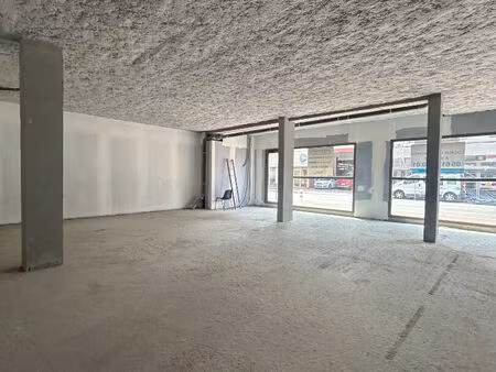 local commercial toulouse 85.74 m2