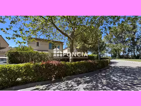 f martinez 0616831o69 pavillon en copropriété situé dans une résidence avec piscine et cad