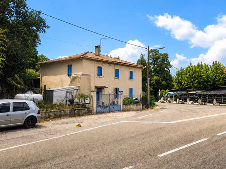 boucoiran-et-nozieres - maison séparée en deux logements -