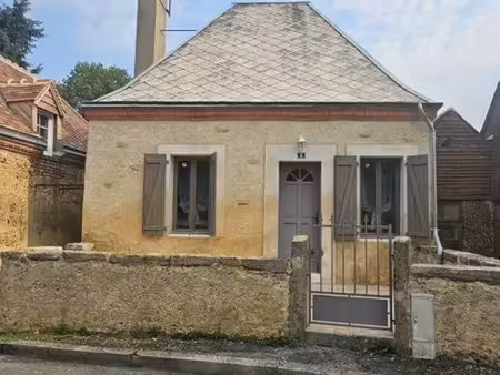 maison à semur-en-vallon (72390)