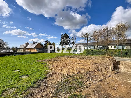 a vendre - marcilly - terrain 553 m² borné - libre de constructeur.