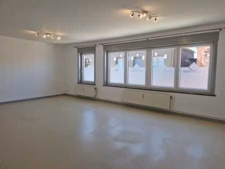 magnifique appartement 3 chambres entièrement rénové