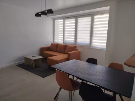 à boulogne-sur-mer  appartement dernier étage en location