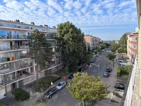 appartement 2 chambres 96m2 rénové à forest