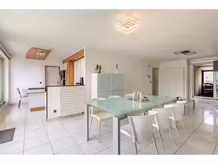 luxueus duplex appartement van 160 m² met garage  kelder en