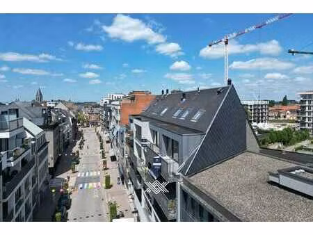 duplex appartement met twee slaapkamers in centrum deinze
