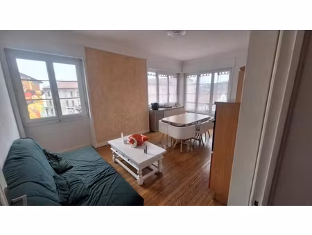 appartement oyonnax 4 pièce(s) 73.40 m²