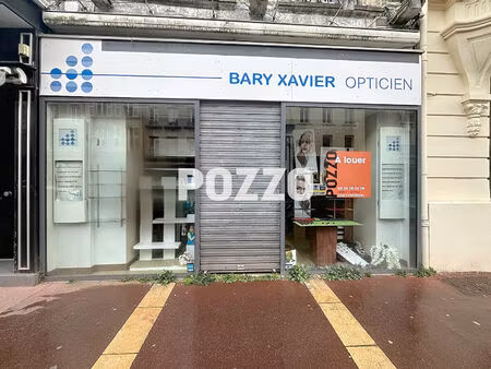 local commercial cherbourg hyper centre 120m²