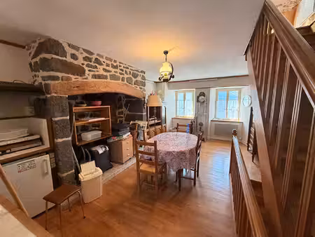 maison pierrefort 2 pièce(s) 27 m2