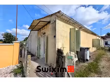 maison de 70 m² avec 2 chambres à rénover à saint-estèphe