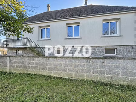 a vendre - saint hilaire du harcouet - maison 5 pièce(s) 91 m² - sous-sol complet - proxim