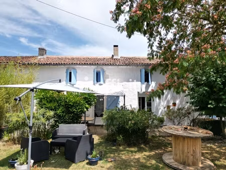 maison 9 pièces - 200 m²