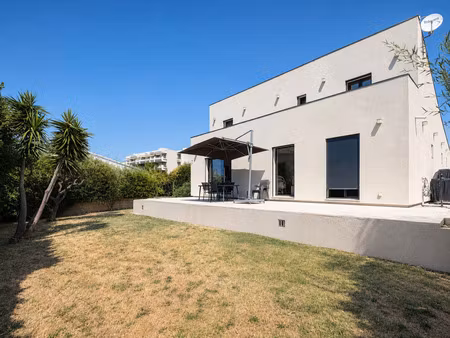 maison 6 pièces - 143 m²