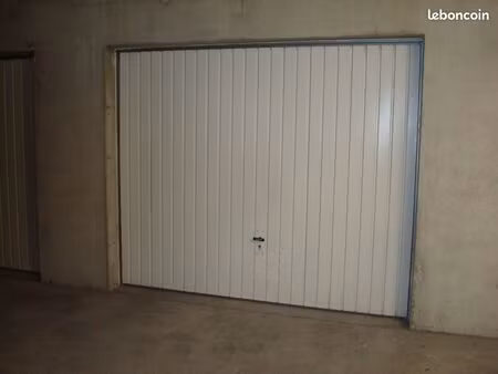 garage balcons du centre a st gilles cx de vie