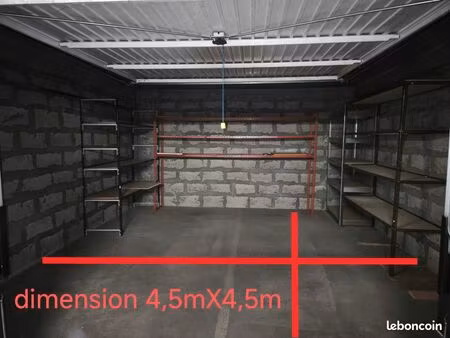 grand garage fermé 20 m² à louer – 12 avenue galline