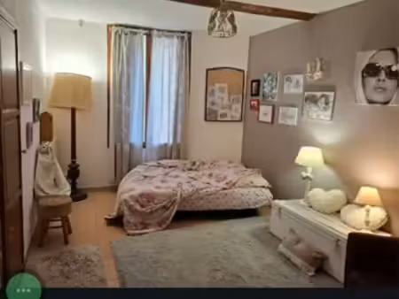 très belle chambre toute équipée