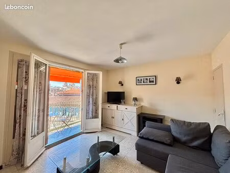 studio 1 pièce 27 m²