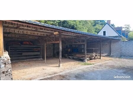 a louer – emplacement pour caravane  camping-car ou véhicule