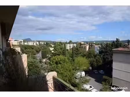 t3 - 64m2 - dernier étage - quartier axium