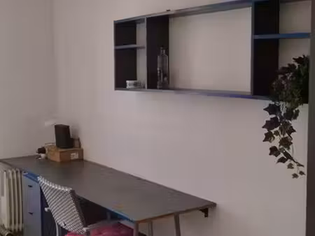 studio 18m2 meublé guyancourt à louer proche toutes commodités