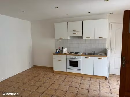 beau studio 27m2 centre ville