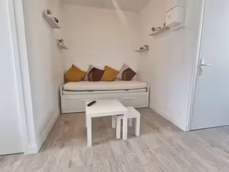 appartement meublé fraîchement rénové à louer toutes charges comprises