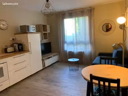 t2 meublé à louer côte pavée