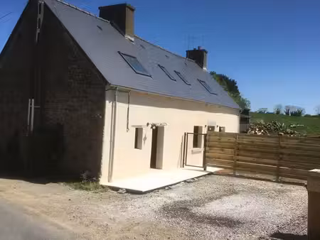 longère rénovée dans quartier tranquille