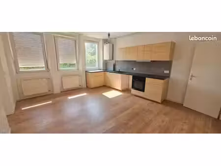 appartement 96m2  2 chambres  lumineux
