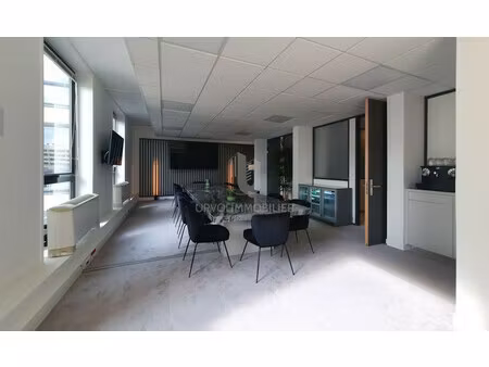 location bureau 5 pièces