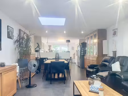 maison à louer avec terrasse et jardin   mouscron (vbe53112)