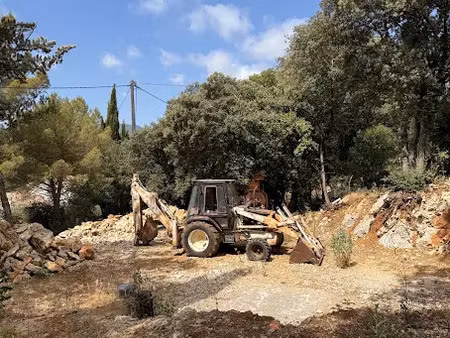 vente terrain 1000 m² à camps-la-source (83170)  139 000 €