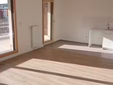 location appartement 3 pièces 63 m² à villeneuve-la-garenne (92390)  1 347 €