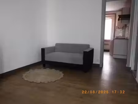 location meublée appartement 2 pièces 41 m² à rennes (35000)  688 €